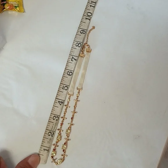 Gold toned vintage necklace with stones - Picture 5 of 5